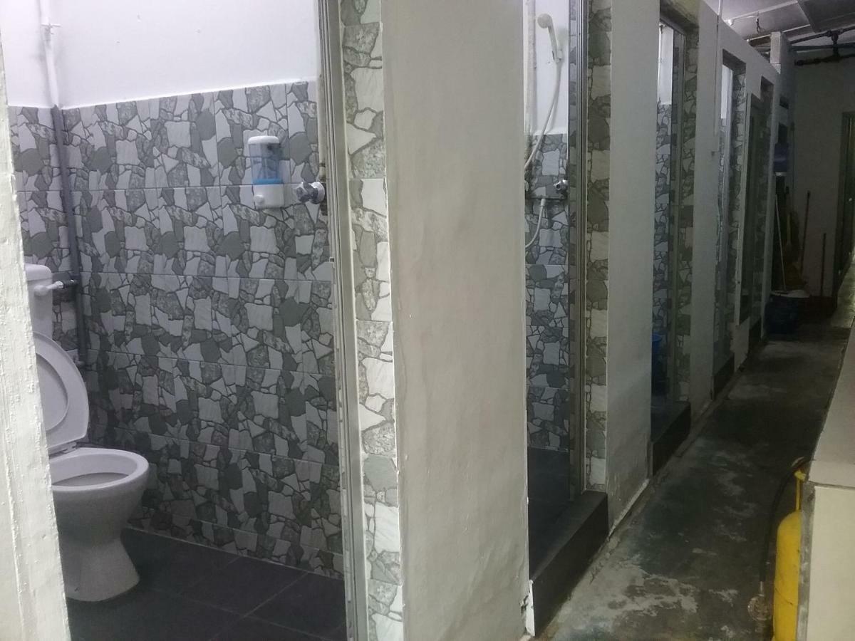 Alora Budget Inn Tanah Rata Ngoại thất bức ảnh